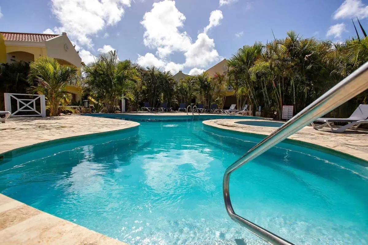 Caracara F1 Relax & Dive Resort Bonaire Village Кралендейк